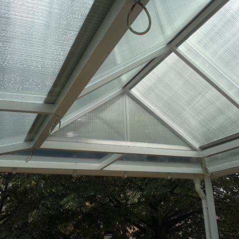 Polikarbonát fedések